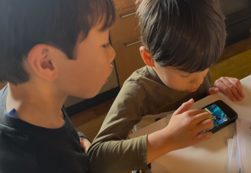 Kids playing Putter King Adventure Golf